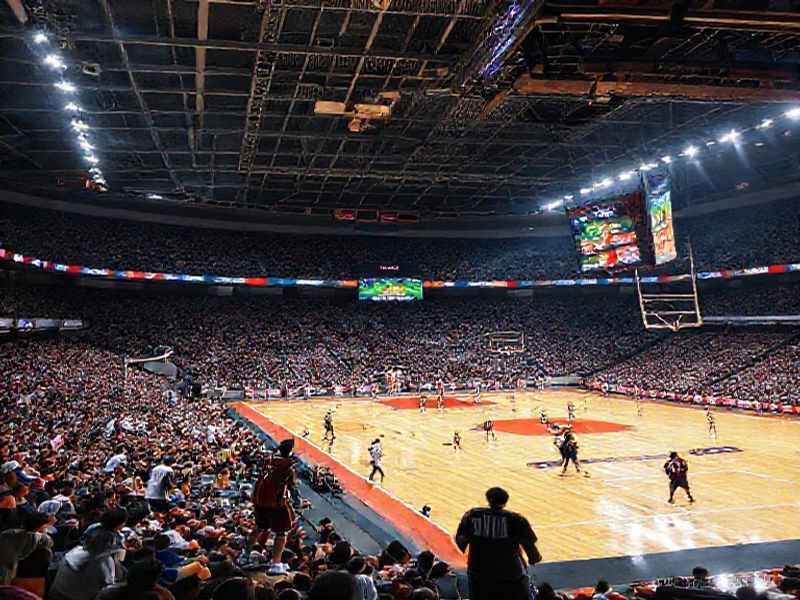 球星转会内幕：商业博弈、个人抉择与未公开的谈判桌